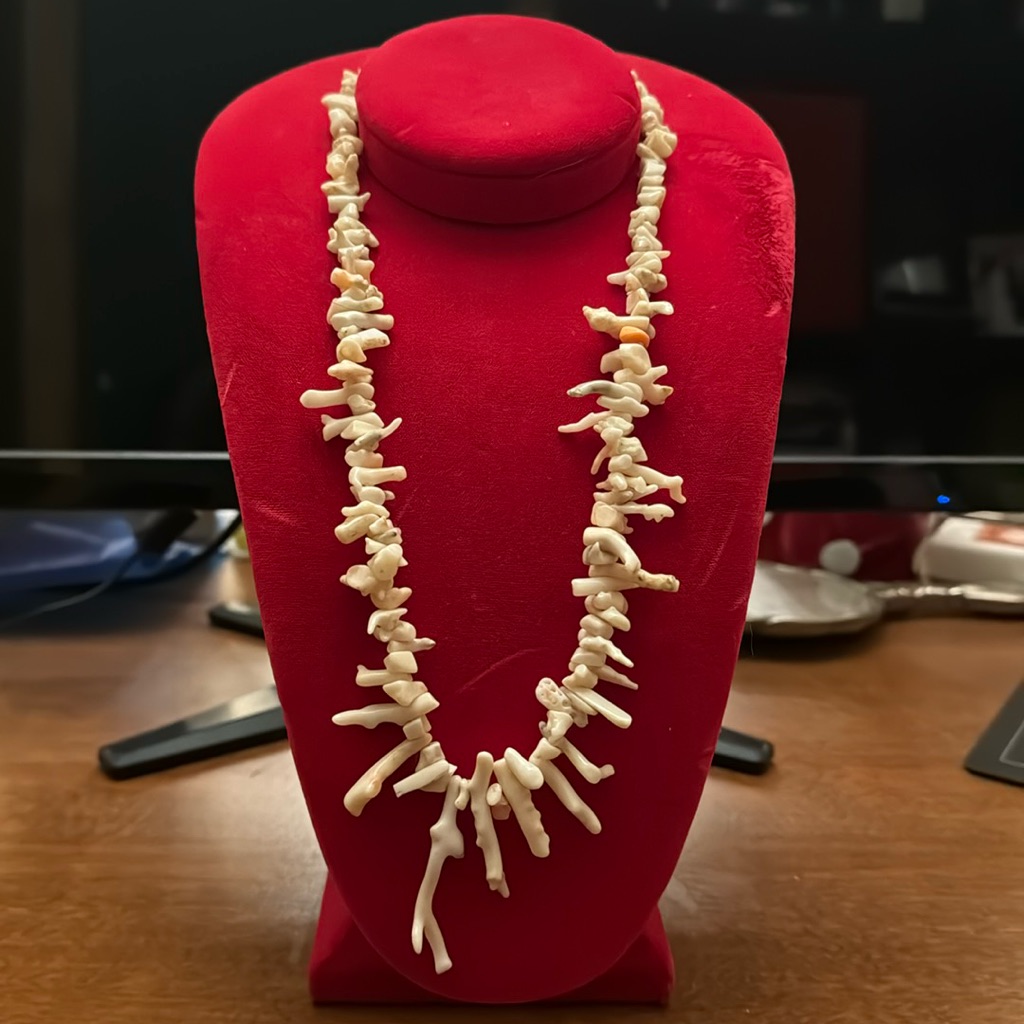 Les Bernard Graduated Branch Coral Necklace 190$